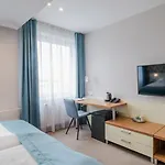 Karpatia מלון 4*