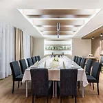 מלון Karpatia Humenné
