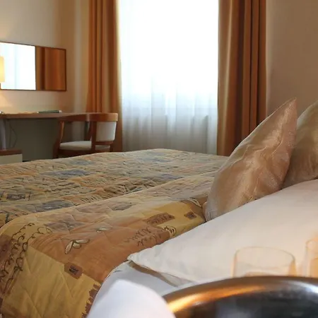 Hotel Karpatia
