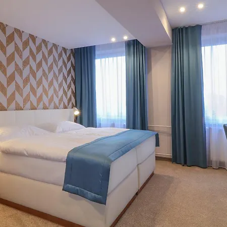 Hotel Karpatia Humenne