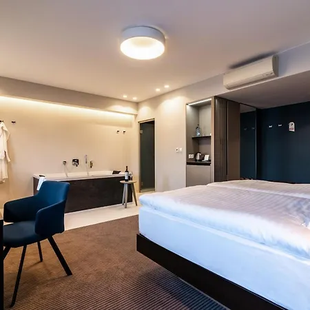 Hotel Karpatia Humenne